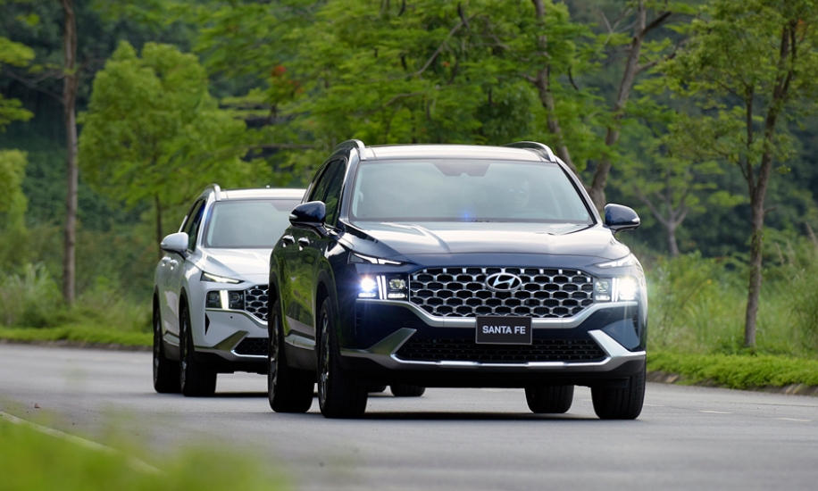 Hyundai Santa Fe thế hệ mới nhắm cạnh tranh ''sát ván'' với KIA Sorento