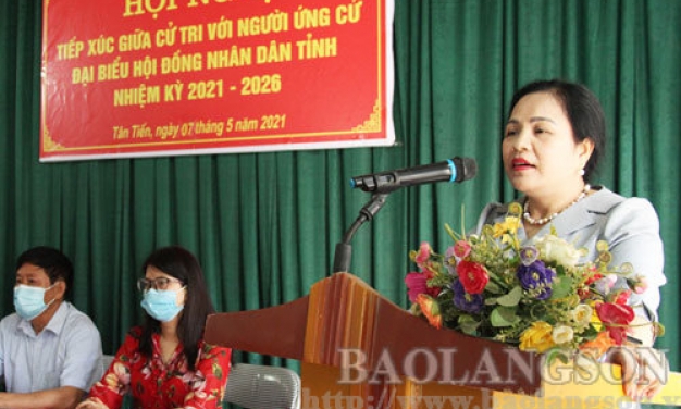 Các ứng cử viên đại biểu HĐND tỉnh, nhiệm kỳ 2021 – 2026 tiếp xúc cử tri vận động bầu cử tại Tràng Định