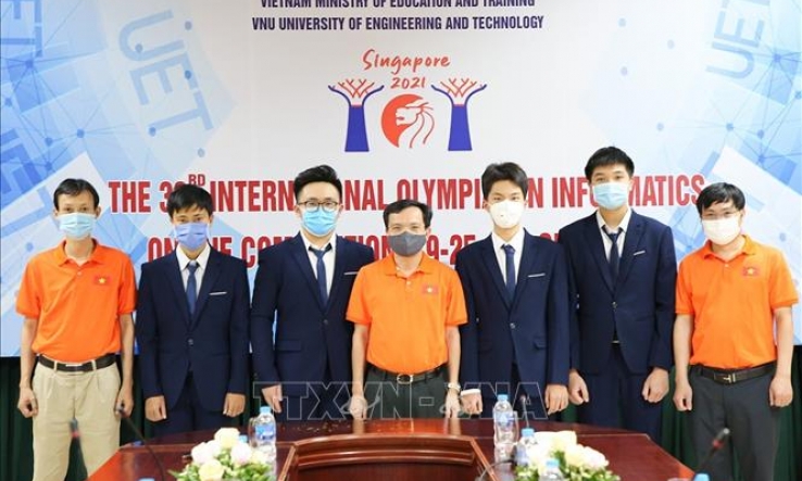 Đoàn Việt Nam đạt thành tích cao tại kỳ thi Olympic Tin học quốc tế