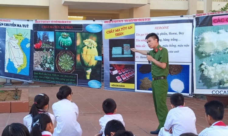 Tăng cường giải pháp ngăn chặn, đẩy lùi tệ nạn ma túy