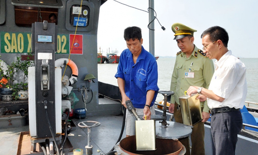 Ngăn chặn vi phạm trong sản xuất, kinh doanh xăng dầu