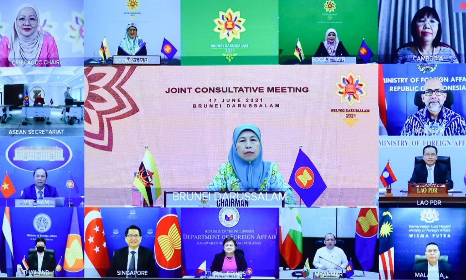 Các nước ASEAN thống nhất thúc đẩy sáng kiến, ưu tiên của năm 2021