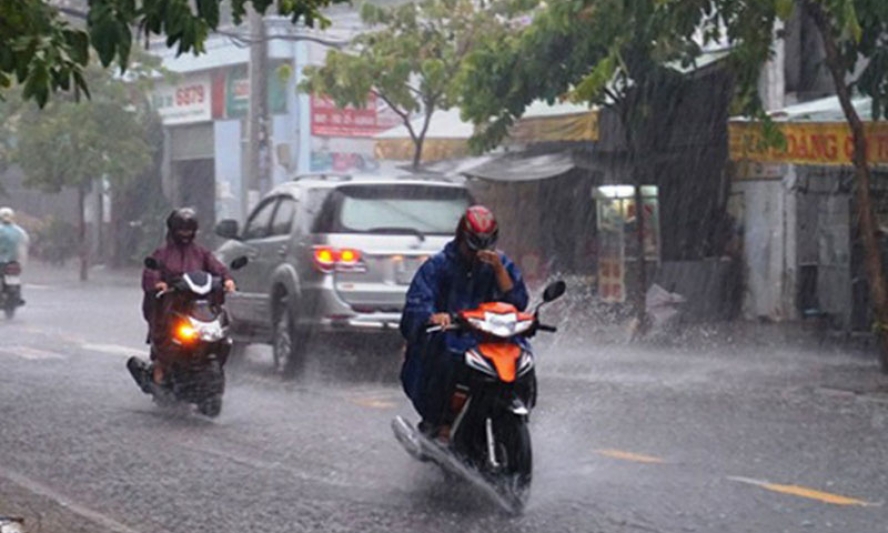 Bắc Bộ và Thanh Hóa mưa lớn, đề phòng lốc sét, gió giật mạnh