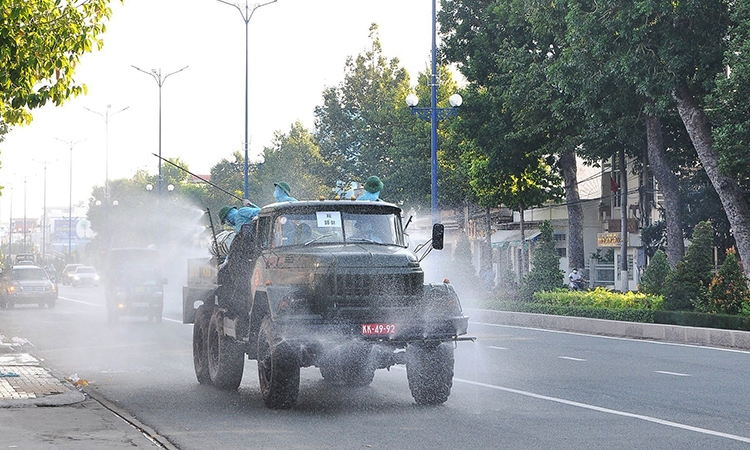 Kiên trì và linh hoạt trong ứng phó dịch Covid-19