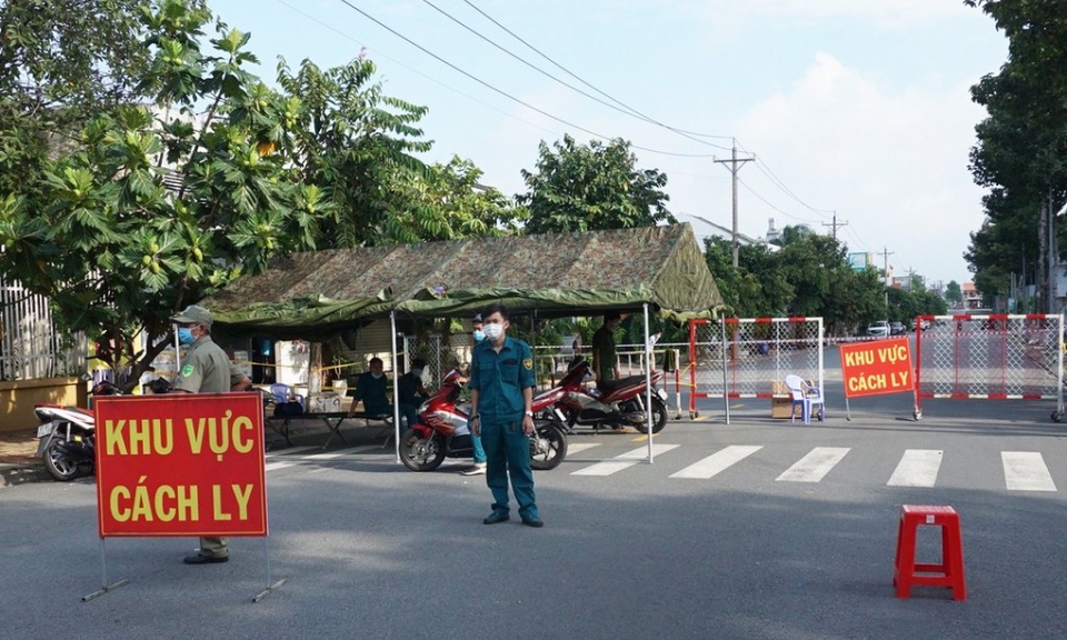 Tăng cường giãn cách xã hội và thực hiện nghiêm ngặt các biện pháp phòng chống dịch COVID-19