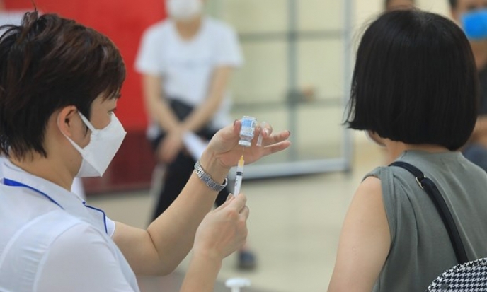 Giải đáp những khúc mắc về tiêm chậm mũi 2 vaccine phòng COVID-19