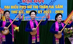 Đặt lời mới cho then cổ góp phần phát huy di sản then