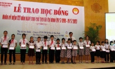 Cao Lộc: Vui mùa hồng không hạt