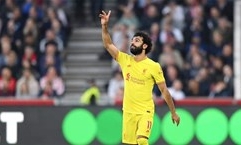 Salah cán mốc lịch sử trong ngày Liverpool hòa đội bóng tân binh