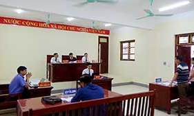 Tòa án Nhân dân huyện Hữu Lũng vượt khó, đảm bảo tiến độ xét xử trong thời dịch