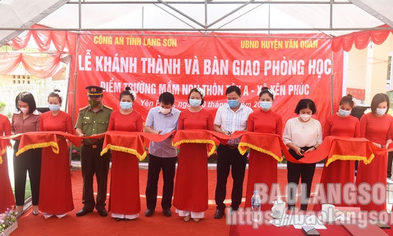 Khánh thành và bàn giao phòng học trị giá 700 triệu đồng