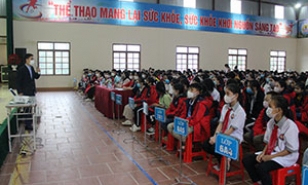 Hơn 700 học sinh, giáo viên nghe tuyên truyền công tác bảo vệ môi trường