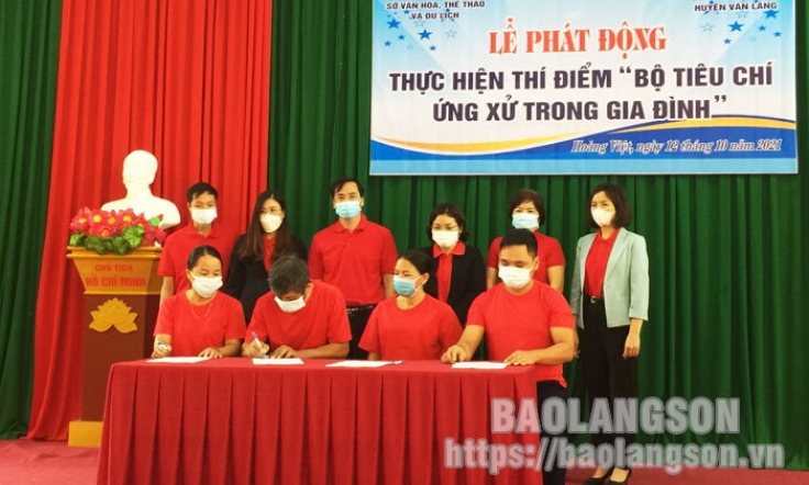 Văn Lãng: 100 hộ gia đình đăng ký thực hiện thí điểm “Bộ tiêu chí ứng xử trong gia đình” năm 2021