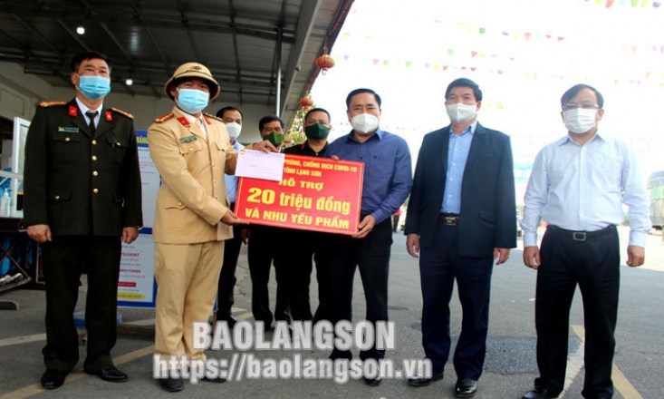 Cần kiểm soát chặt chẽ và đảm bảo thông thoáng tại các chốt kiểm dịch y tế liên ngành vào địa bàn tỉnh