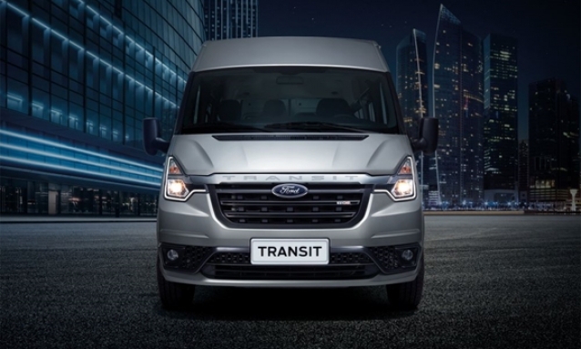 Ford Transit Mới sẽ đến tay khách hàng với giá bán 845 triệu đồng từ ngày 18-1 tới