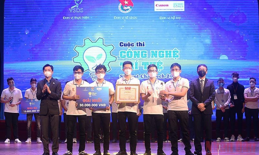 Trường Đại học Bách khoa Hà Nội vô địch cuộc thi Student Chie-Tech