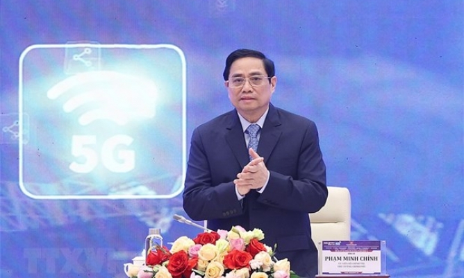 "Con người là chủ thể, động lực và mục tiêu cho sự phát triển"