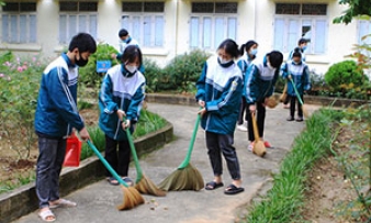 Xây dựng trường học sáng, xanh, sạch, đẹp