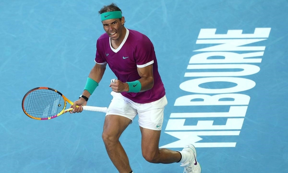 Rafael Nadal vào bán kết Australian Open sau 5 set đấu căng thẳng