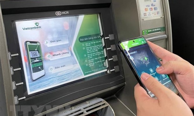 Cận Tết, ATM vắng khách trong khi app ngân hàng "tắc đường"