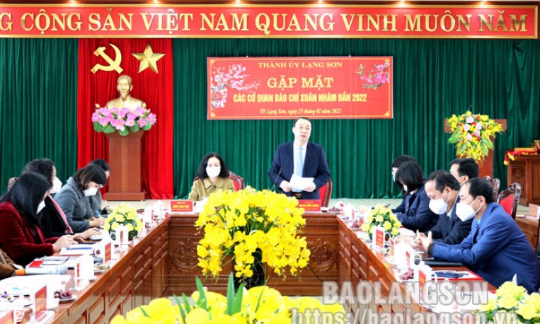 Thành ủy Lạng Sơn gặp mặt các cơ quan báo chí xuân Nhâm Dần năm 2022