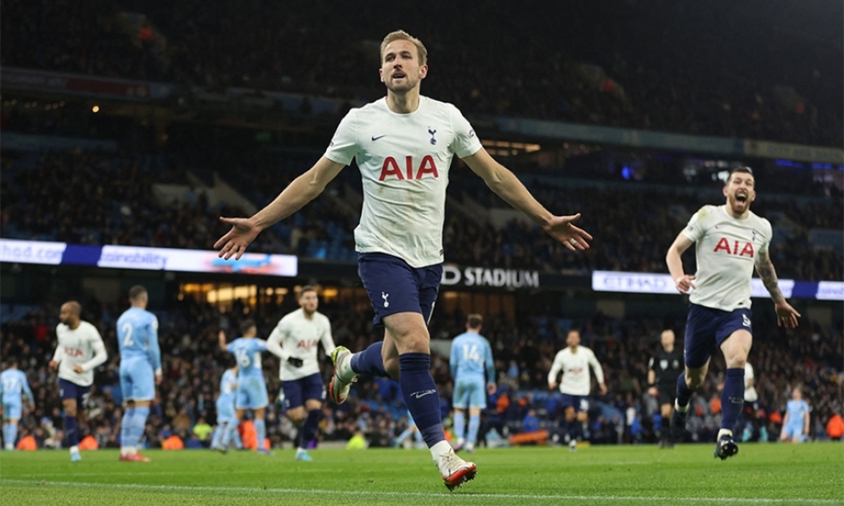 Man City “thất thủ” trước Tottenham, Liverpool thắng ngược Norwich