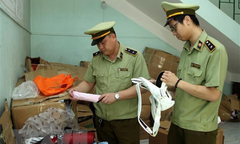 Tăng cường đấu tranh chống buôn lậu, gian lận thương mại và hàng giả phù hợp tình hình mới