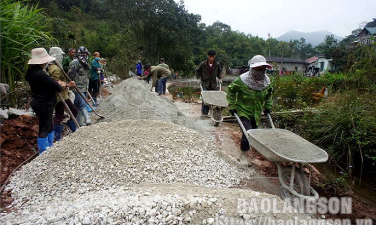 Lộc Bình: Rộn ràng ra quân cứng hoá đường giao thông nông thôn