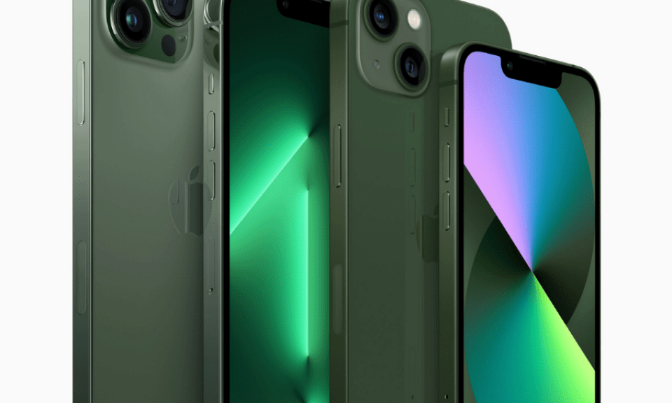 Apple trình làng “mẫu áo mới” cho iPhone 13 series