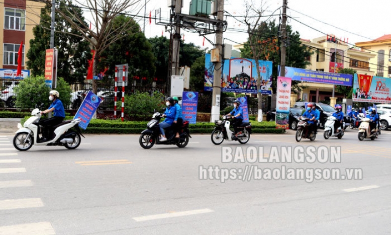 Mít tinh hưởng ứng Ngày quyền của người tiêu dùng Việt Nam