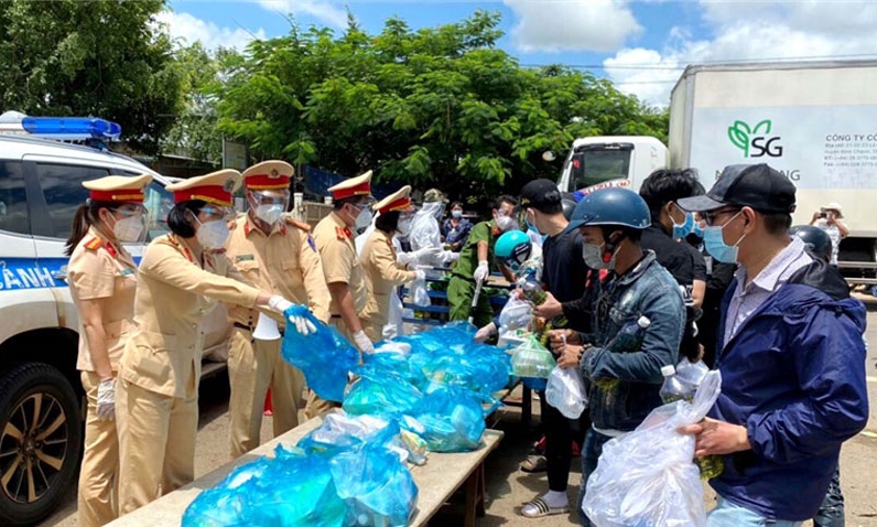 Lấy ý kiến nhân dân đối với các trường hợp đề nghị phong tặng danh hiệu Anh hùng Lực lượng vũ trang nhân