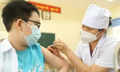 Hà Nội tích cực chuẩn bị tiêm vaccine cho học sinh lớp 6