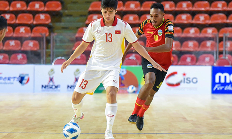 Thắng đậm Timor Leste 7-1, đội tuyển futsal Việt Nam lên ngôi đầu bảng