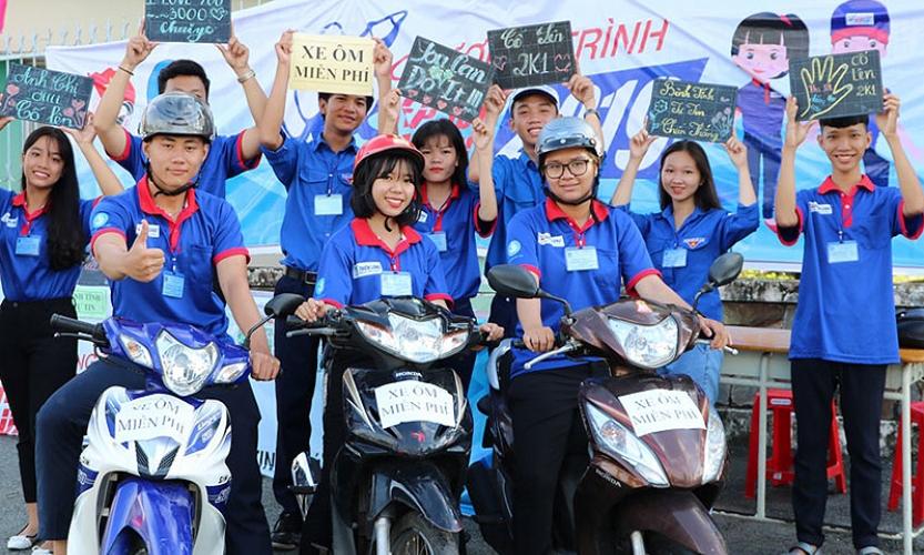 Hỗ trợ hàng triệu khóa ôn tập thi đại học tặng thí sinh cả nước