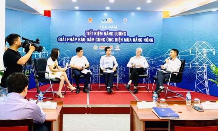 Giải pháp bảo đảm cung ứng điện trong mùa nắng nóng 2022