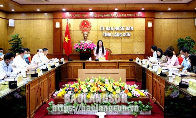 Họp bàn giải pháp đẩy nhanh áp dụng hoá đơn điện tử trên địa bàn