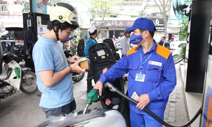 Bộ Công Thương: Lên kịch bản tháng, quý để điều hành giá xăng dầu