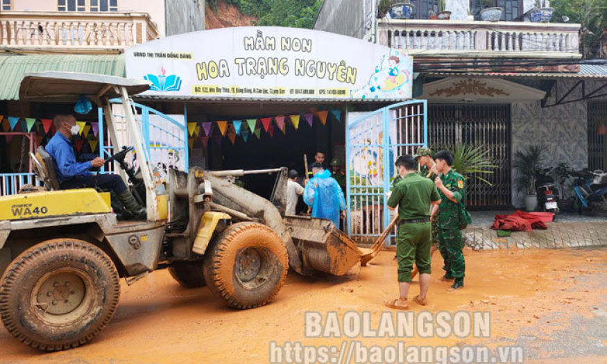 Mưa lớn ở Lạng Sơn: Trên 220 ngôi nhà bị sập và ngập nước