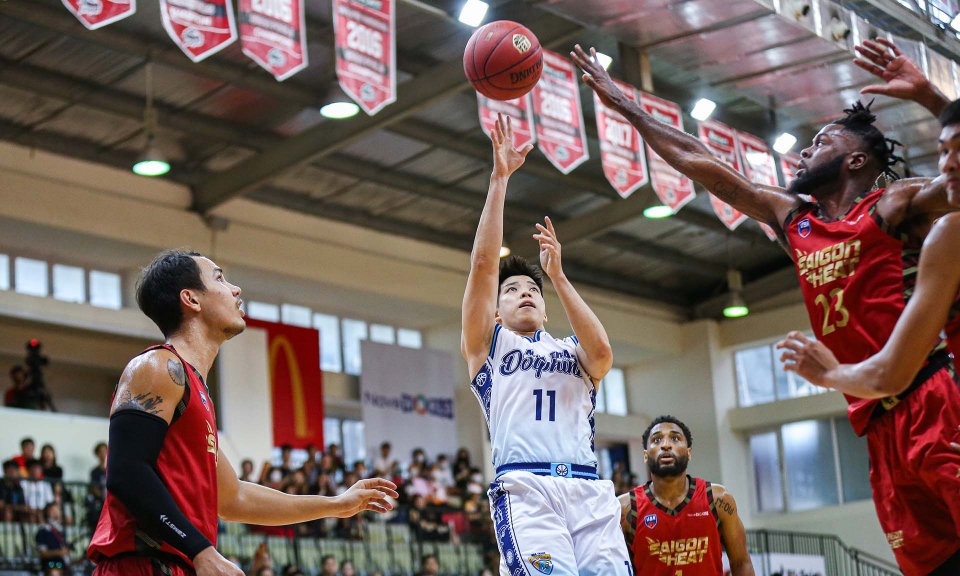 Saigon Heat bất ngờ để thua Nha Trang Dolphins