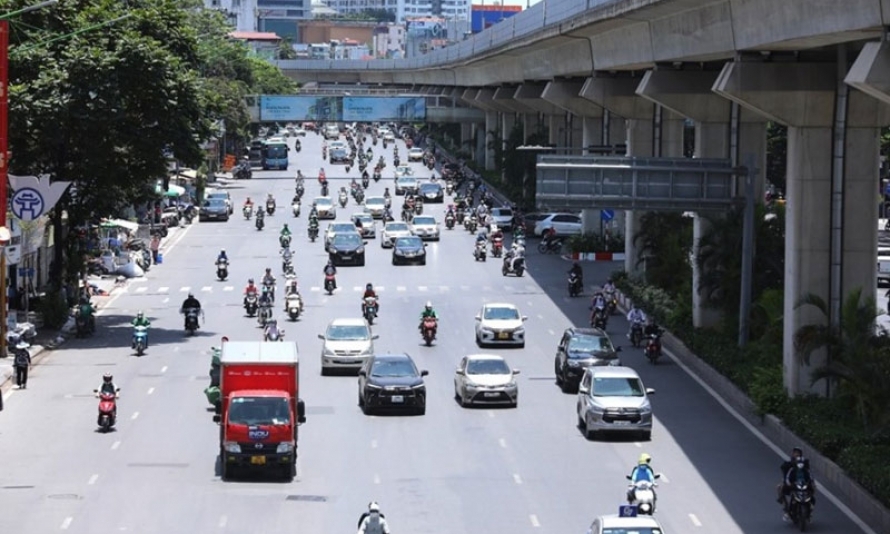 Nắng nóng gay gắt ở Bắc Bộ, Trung Bộ còn kéo dài trong những ngày tới