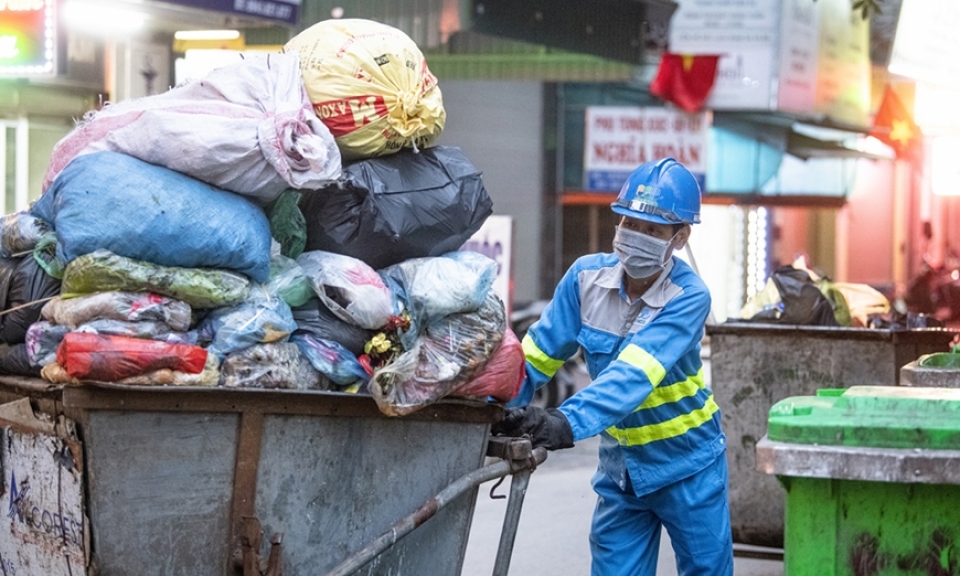 Chi phí thu gom, xử lý rác - cần tính đúng, tính đủ