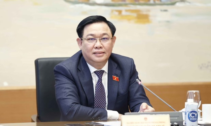 Chủ tịch QH: Tuyệt đối không lấy nguồn tiền lương để đầu tư cao tốc