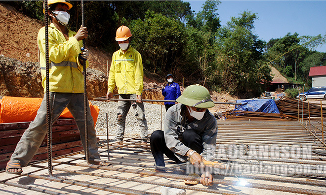 Quan tâm, gỡ khó cho doanh nghiệp xây dựng trong bối cảnh giá vật liệu tăng cao