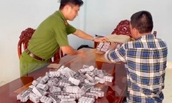 An Giang: Tạm giữ 30.000 viên thuốc tân dược nghi nhập lậu