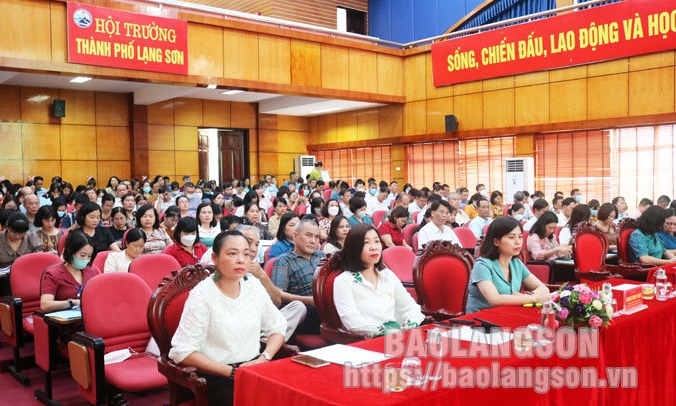 350 đại biểu được bồi dưỡng kỹ năng phát ngôn, giao tiếp với cơ quan báo chí và nghiệp vụ công tác tuyên