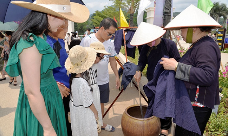 Tạo không gian phát huy các di sản văn hóa phi vật thể