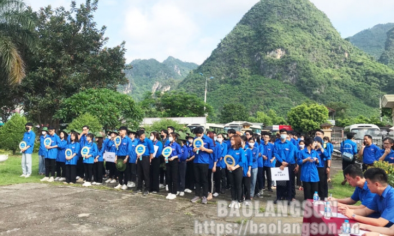 Huyện đoàn Chi Lăng: Tiếp nhận 260 tình nguyện viên tham gia hoạt động tình nguyện trên địa bàn