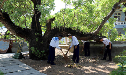 Vì màu xanh Trường Sa