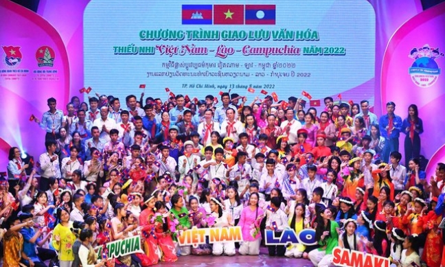 Thường trực Ban Bí thư Võ Văn Thưởng dự giao lưu văn hóa thiếu nhi 3 nước