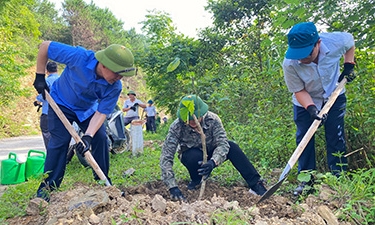 Văn Lãng: Lan tỏa ngày thứ Bảy xanh vì nông thôn mới